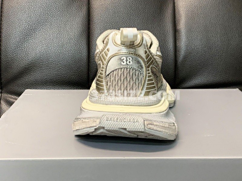 batch_2023_04_15_19_52_IMG_4511.JPG