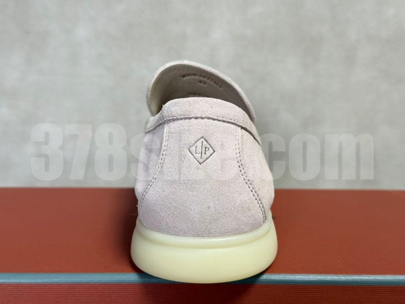 batch_e48fa5e857c754a67e5d49bb4b51f34d.jpg