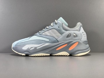 OG 이지부스트 700 V2 이너시아