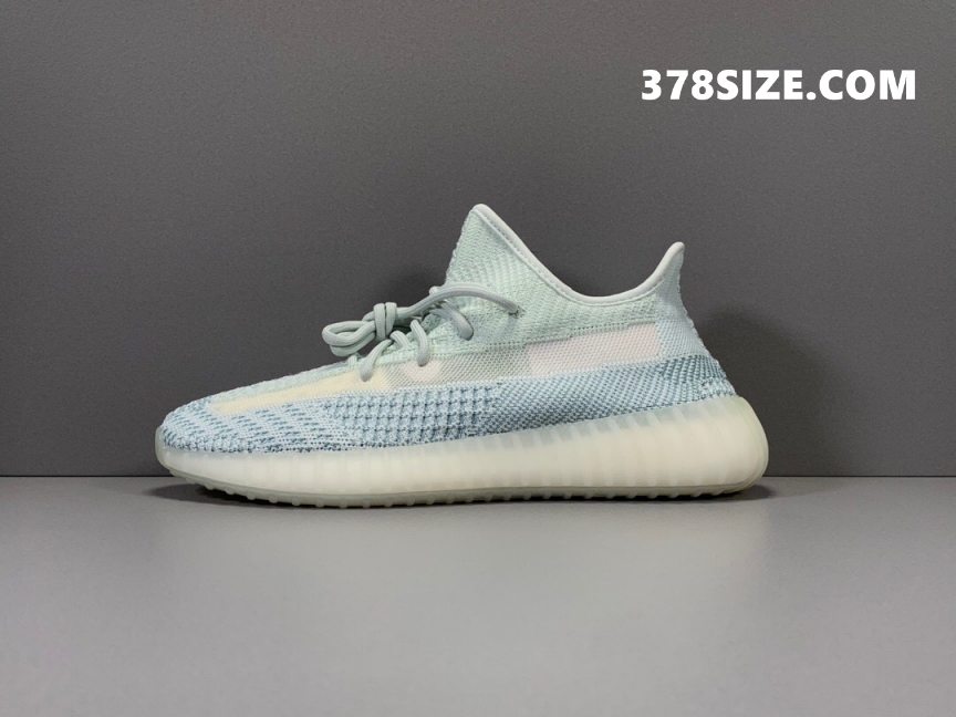 GOD 이지부스트 350 V2 클라우드화이트