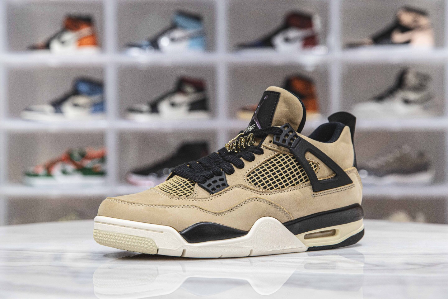 H12 에어조던 4 머쉬룸 AQ9129-200