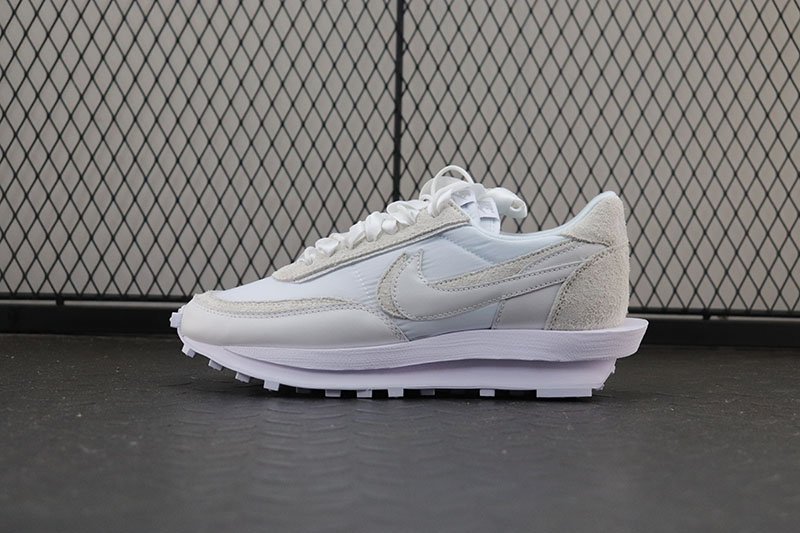 NEW TOP 나이키 사카이 ldv 나일론 화이트 BV0073-101