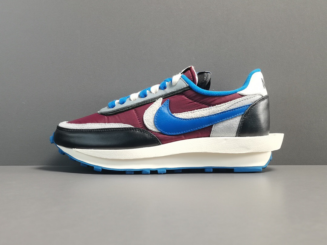 GOD sacai x Nike  LDWaffle  ＂Midnight Spruce and University Red ＂DJ4877-600