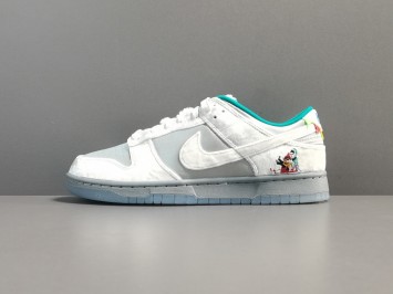 GOD DUNK NIKE DUNK LOW ＂lce＂DO2326-001