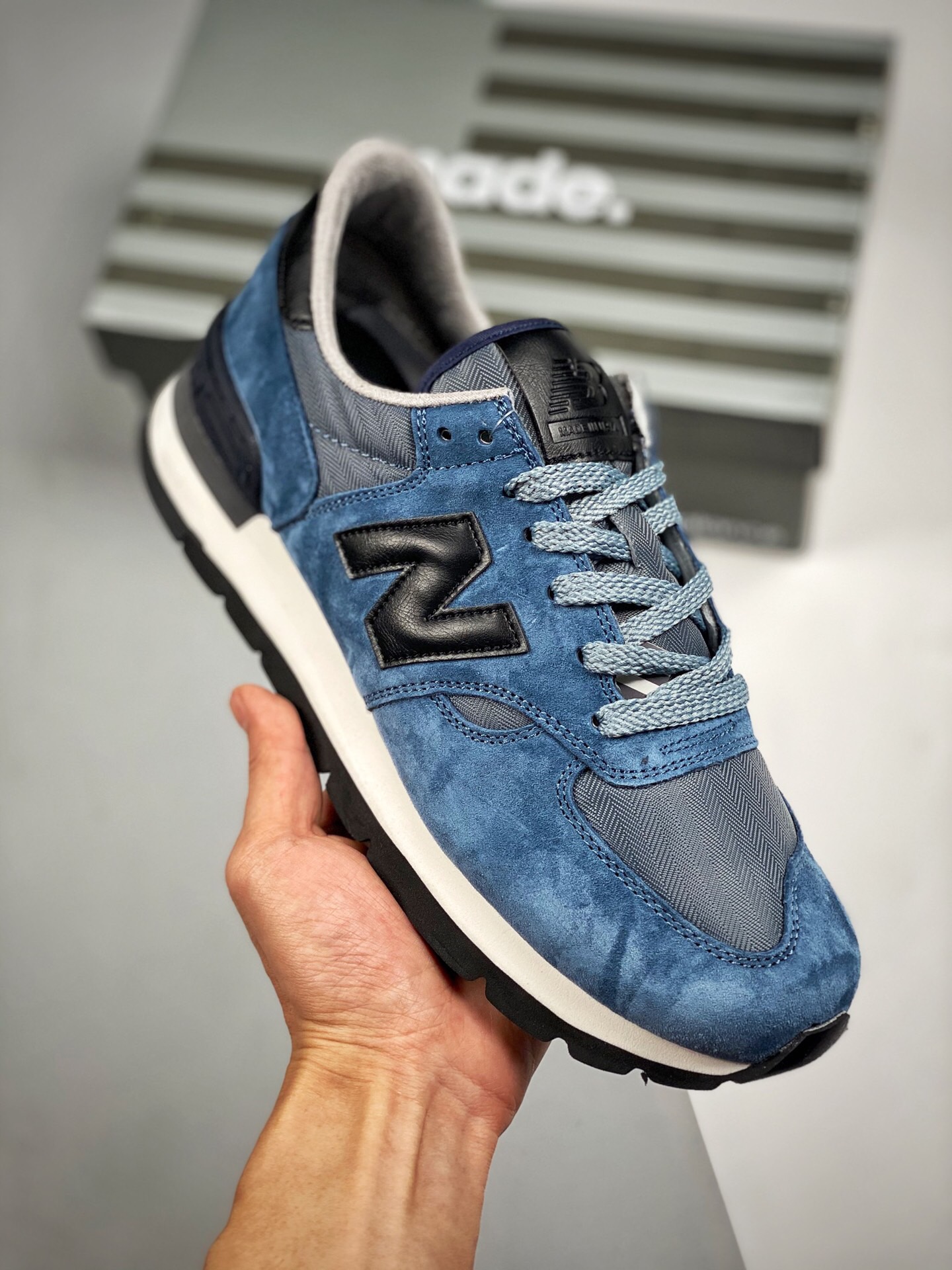 New Balance  M990DBL