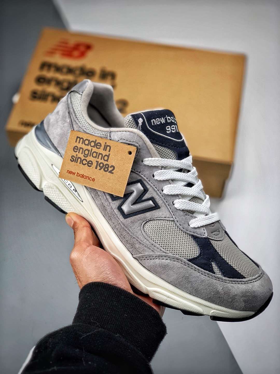 New Balance M991.9