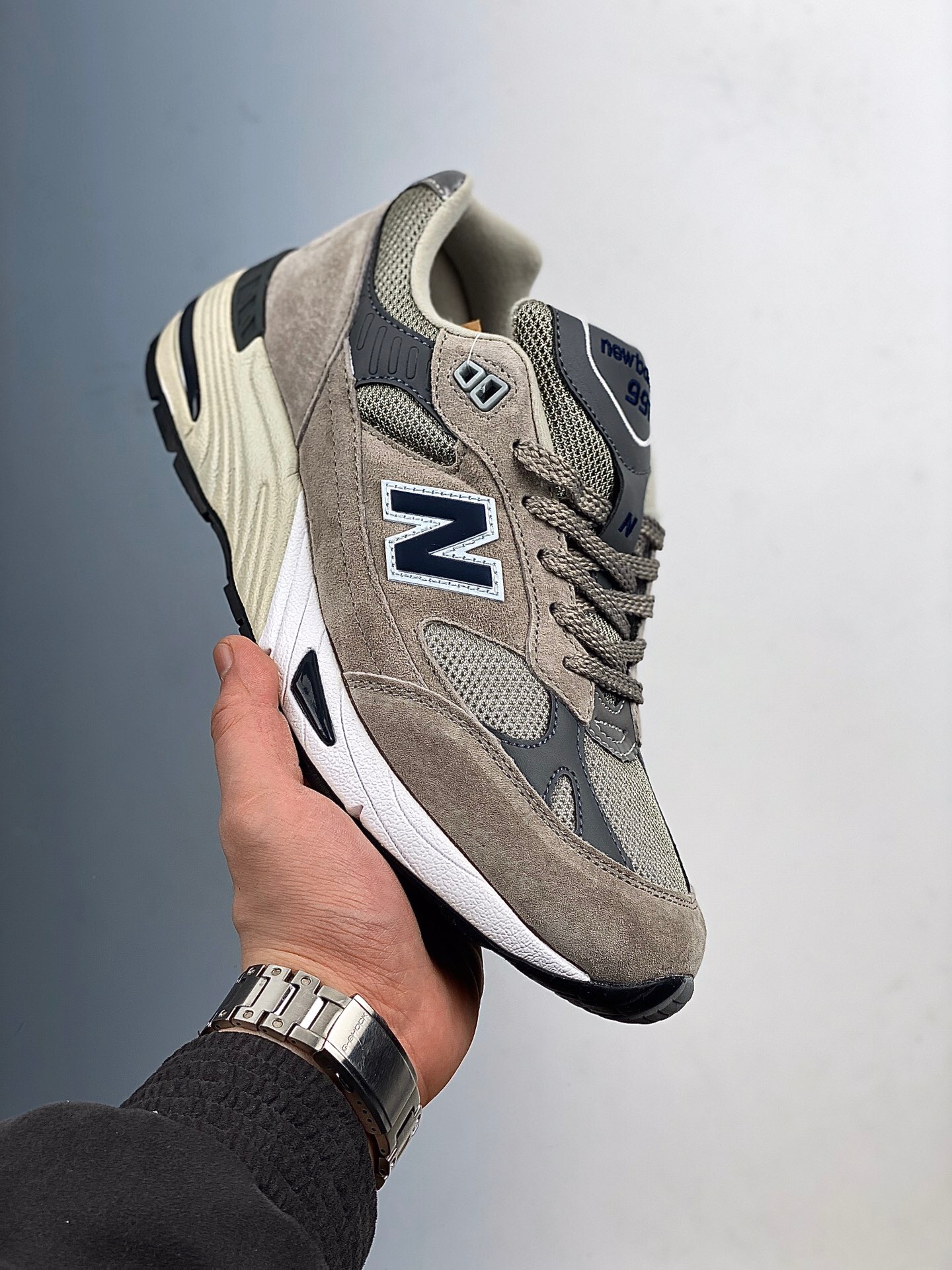 New Balance 991