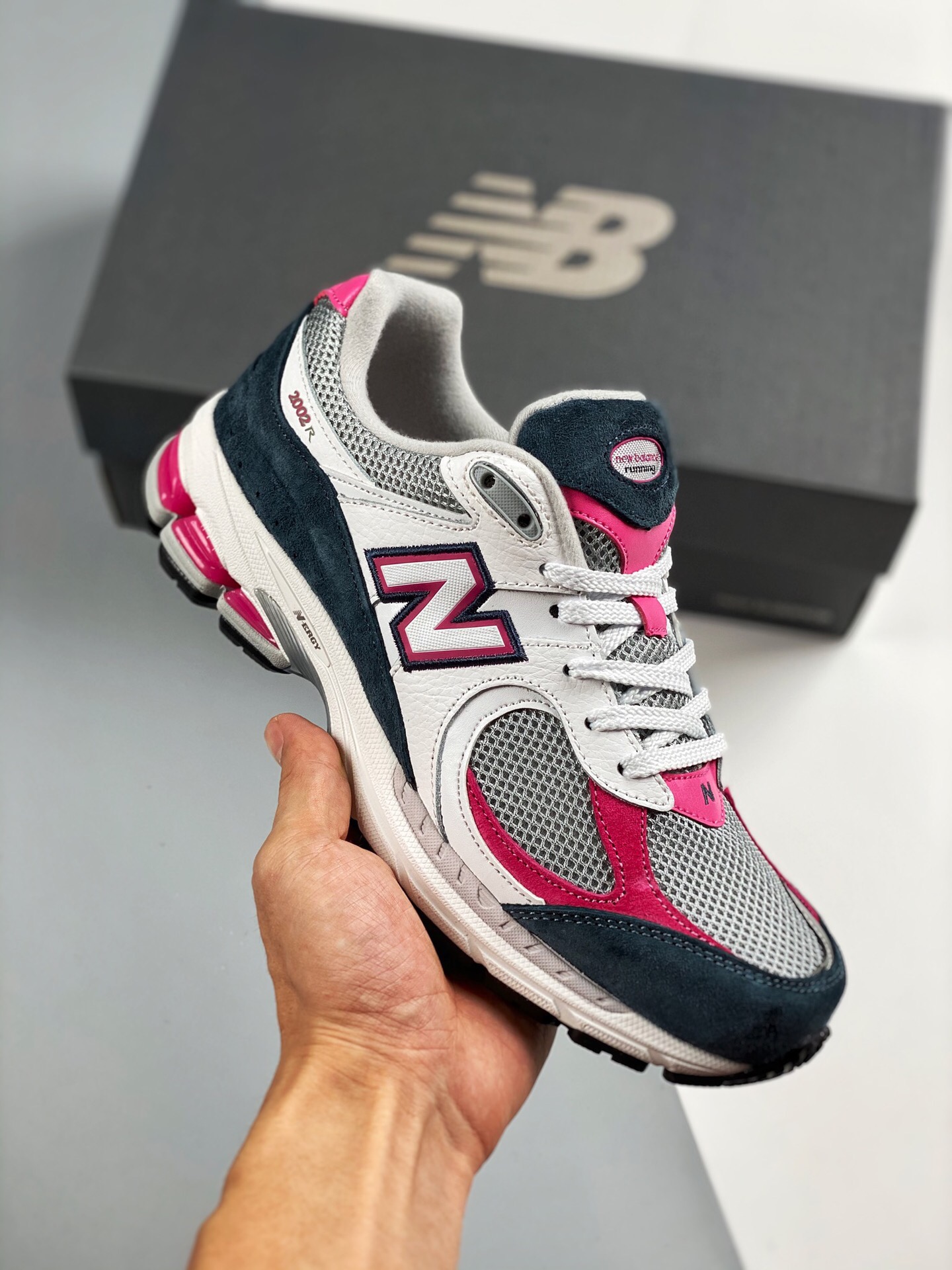 New Balance 2002R