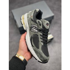 New Balance ML2002
