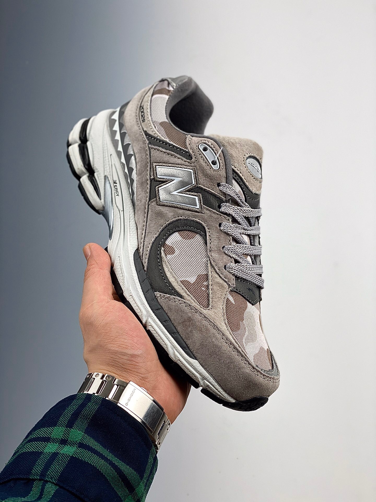 New Balance ML2002