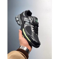 New Balance 2002R