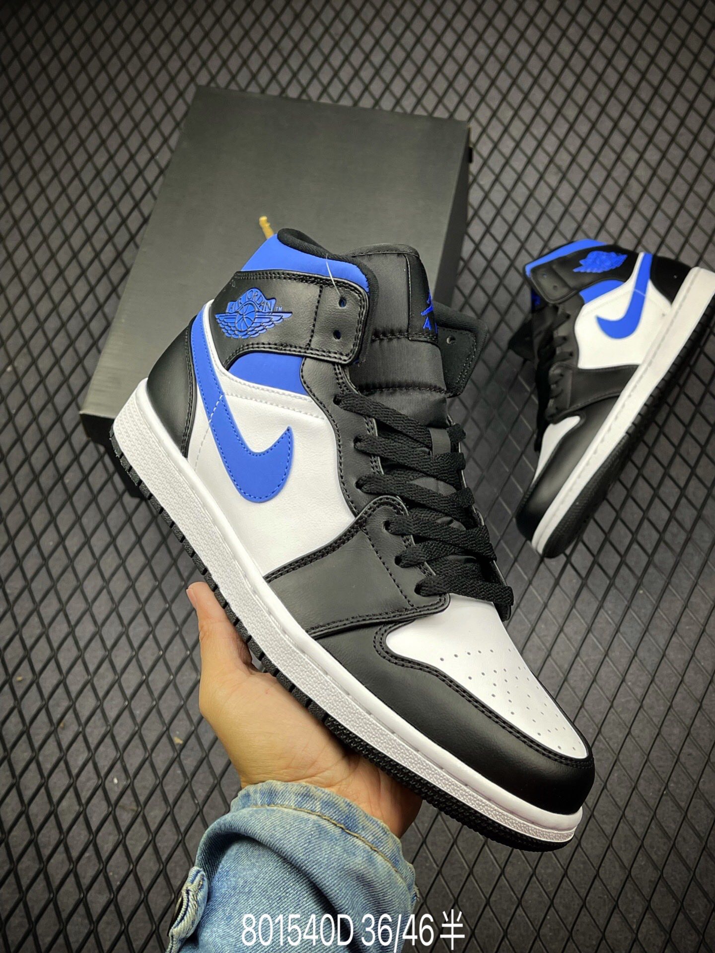 Jordan 1 Mid  554724-140