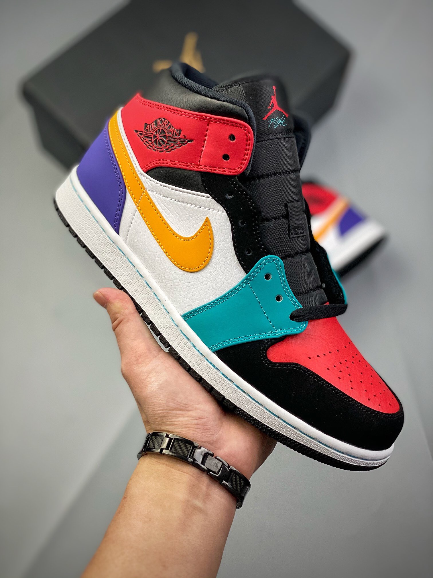 Jordan 1 Mid  554724-125