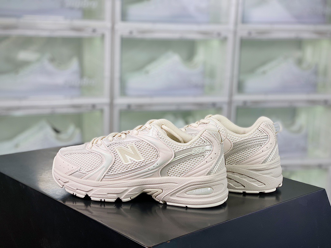뉴발란스 530