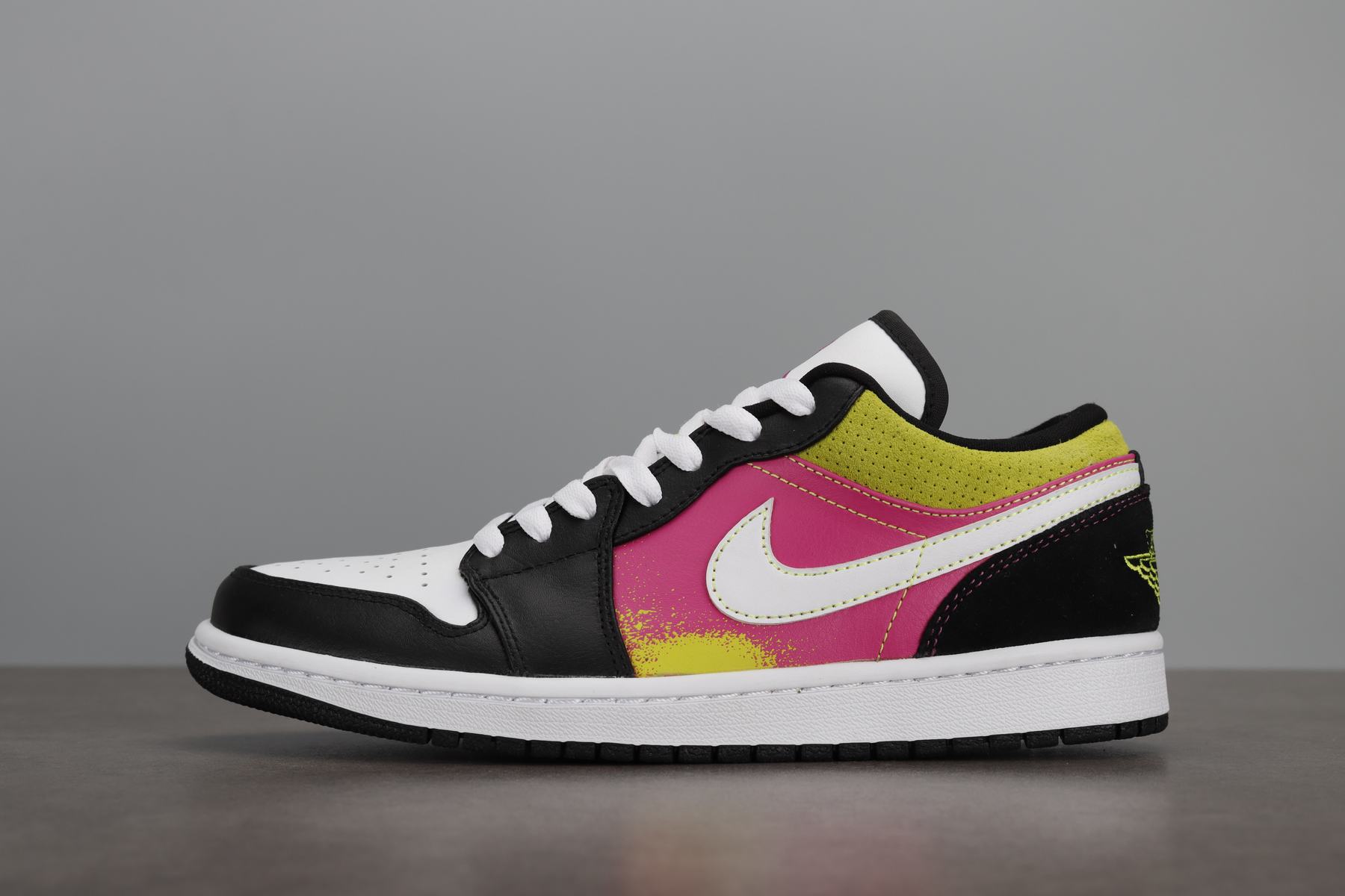 AIR JORDAN 1 LOW SE CW5564-001