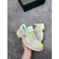 뉴발란스 725