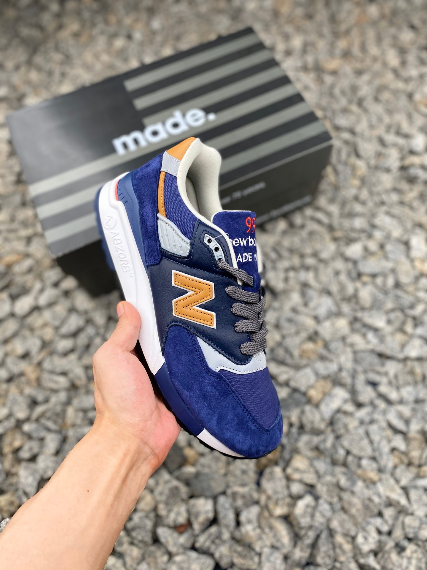 뉴발란스 997