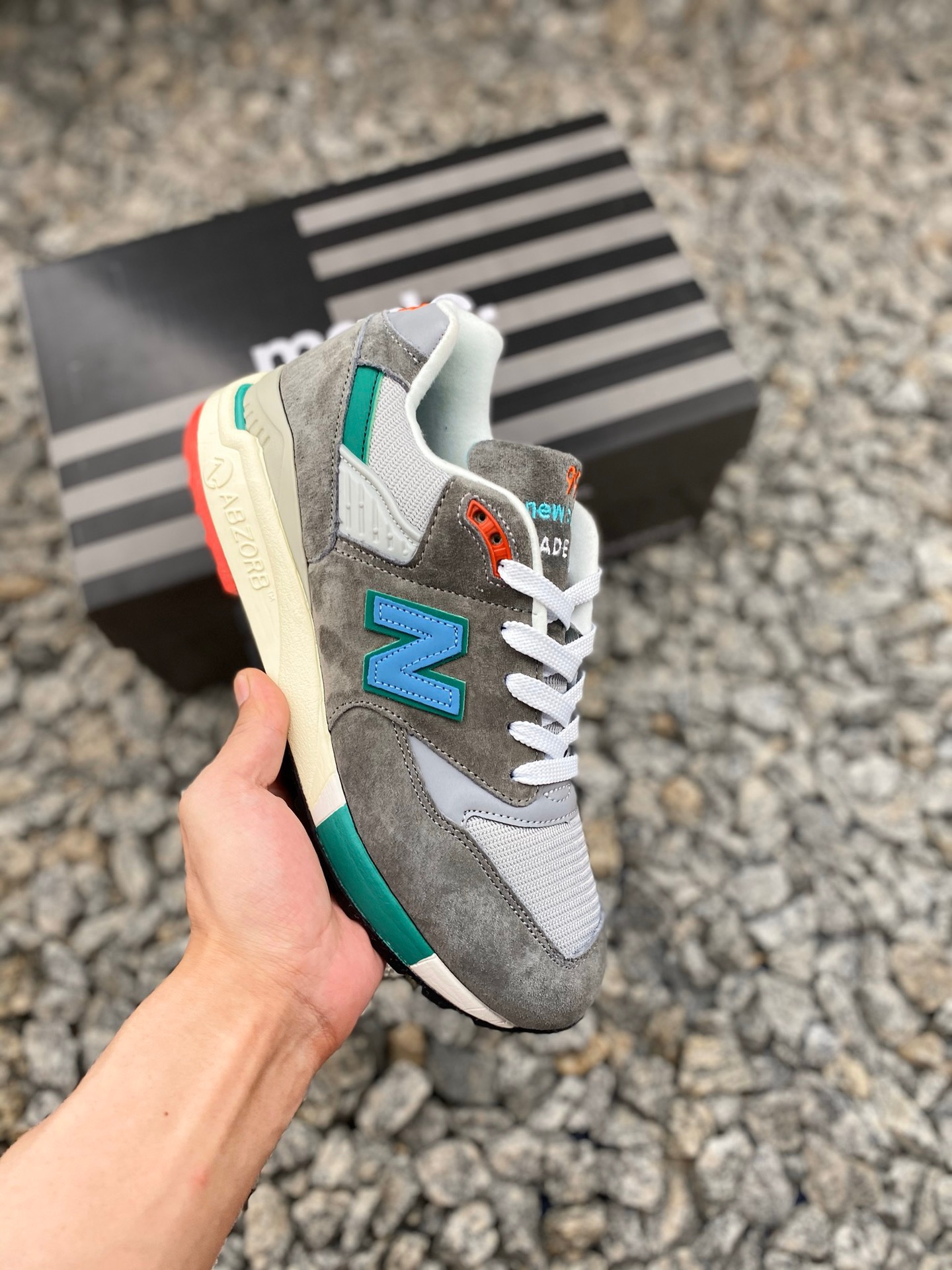 뉴발란스 997
