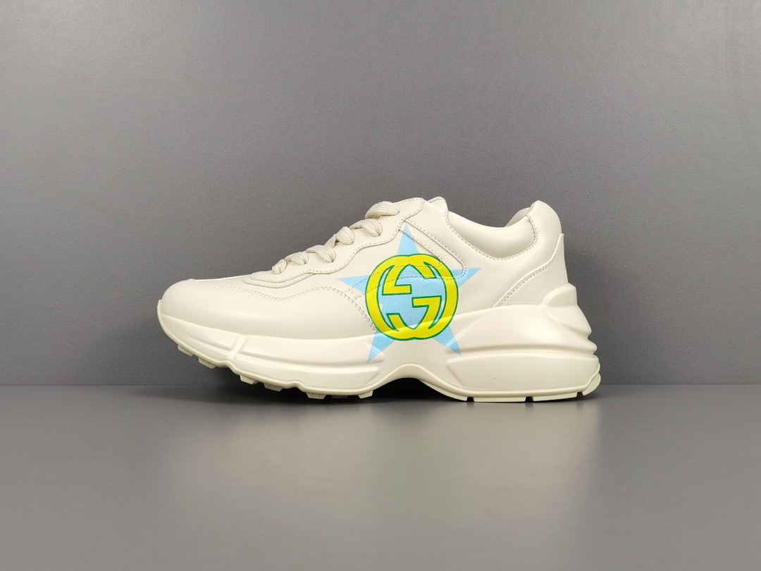 구찌 라이톤 680915 UMO00 9742