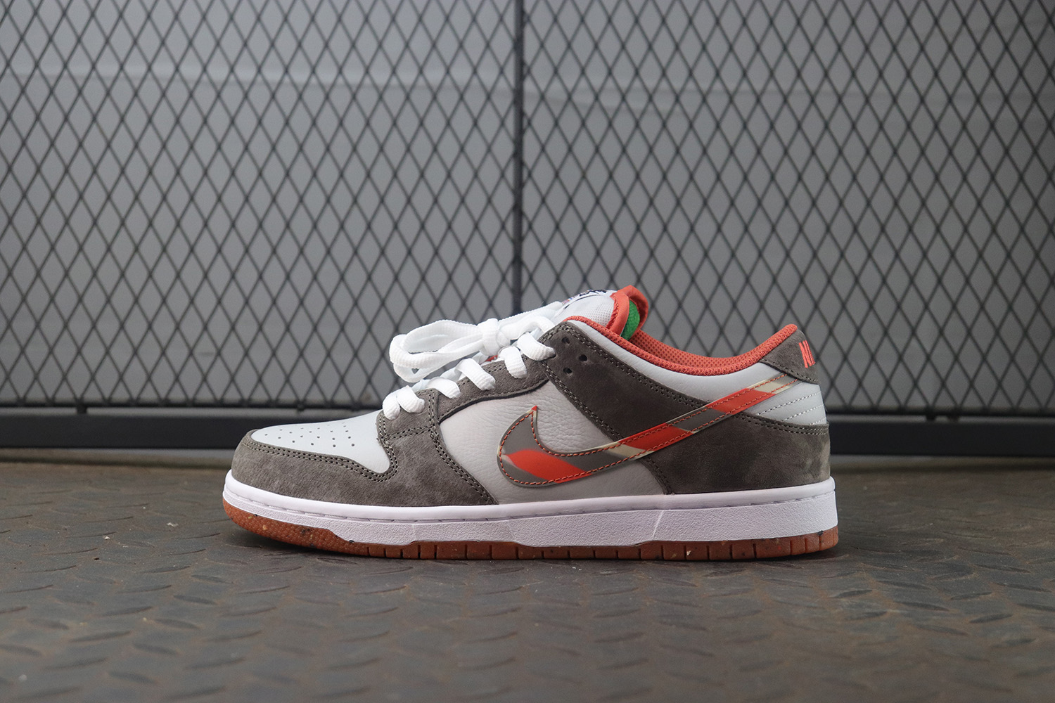 Crushed Skate Shop x SB Dunk Low DH7782-001