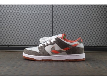 Crushed Skate Shop x SB Dunk Low DH7782-001