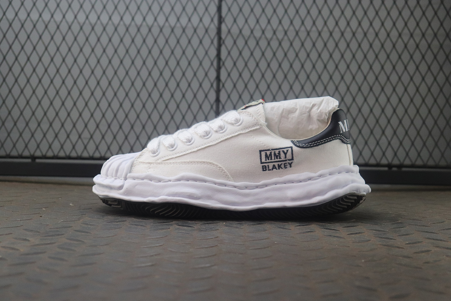 메종 미하라 야스히로 블레이키 OG 솔 캔버스 로우탑 스니커즈 화이트 A08FW735-WHITE