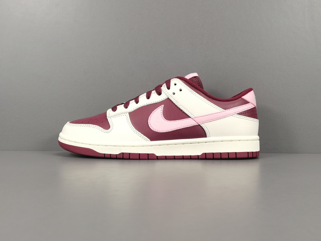 GOD NIKE DUNK LOW ＂Valentine‘s Day＂ DR9705-100