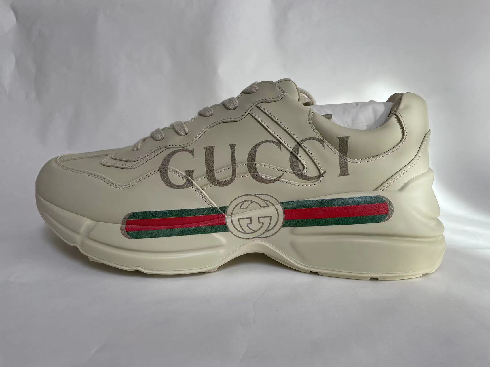 (판매완료) Gucci 구찌 롸이톤 레더 스니커즈 띠 로고 Rhyton 500877-DRW00-9522 (46)