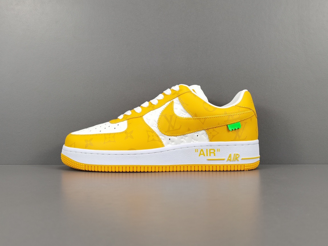 GOD LOUlS VUlTTON X NiKe Air Force 1 LOw