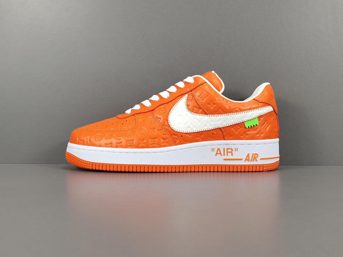 GOD LOUlS VUlTTON X NiKe Air Force 1 LOw