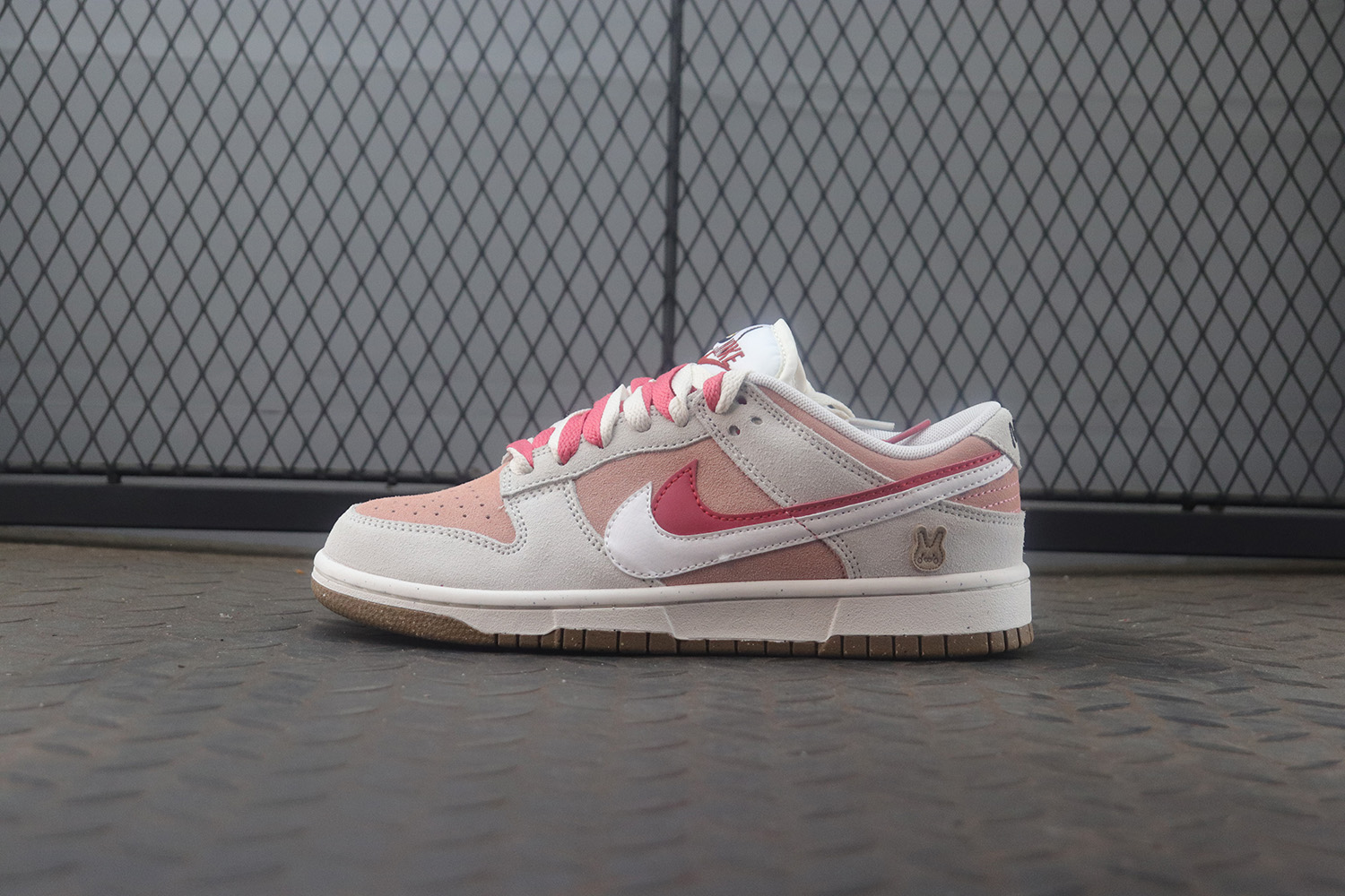 nike duke low se DO9457-117