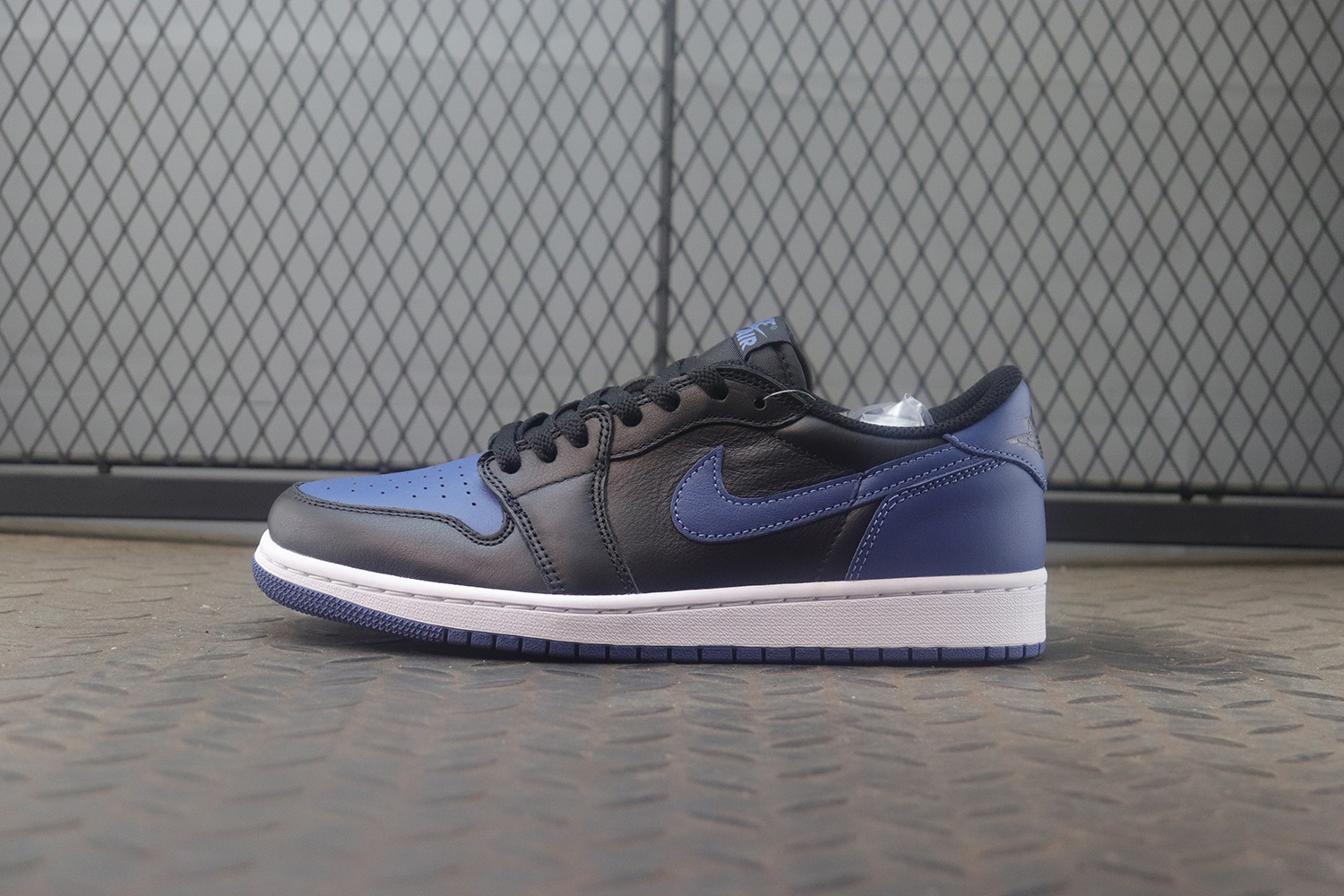 WMNS AIR JORDAN 1 LOW OG CZ0775-801