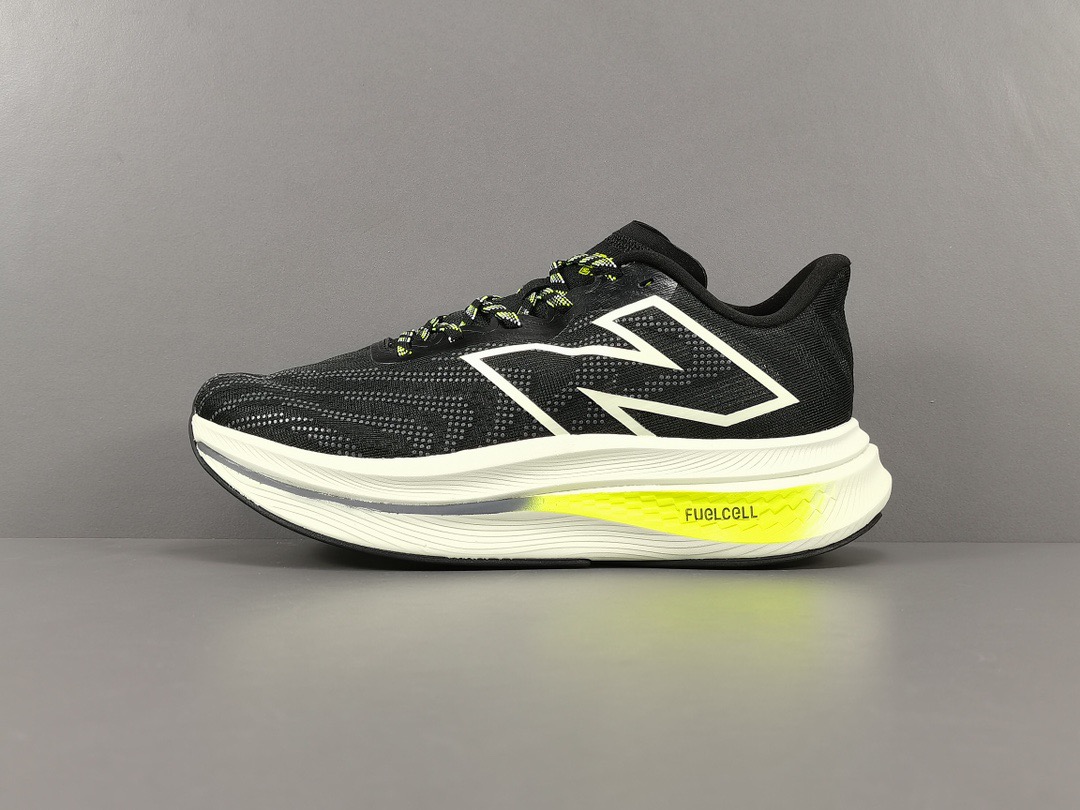 순원 NeW Balance NB Fuel Cell SuperComp Trainer V2 MRCXBK3