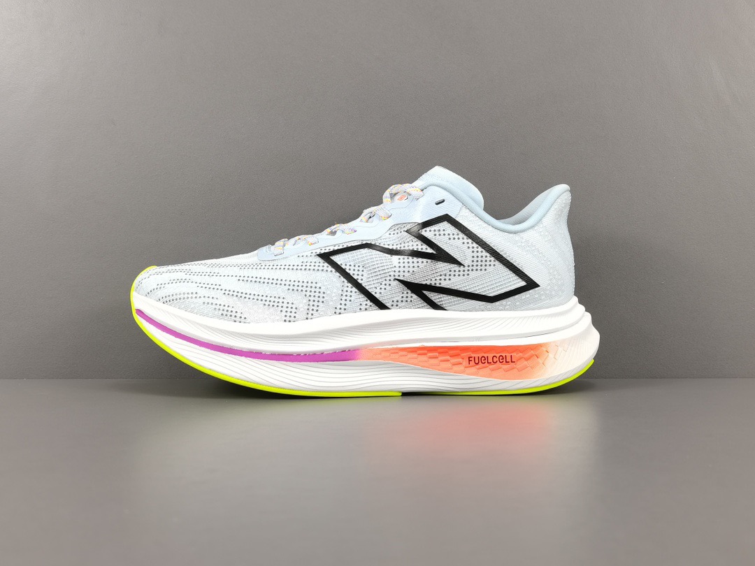 순원 NeW Balance NB Fuel Cell SuperComp Trainer V2 MRCXLG3