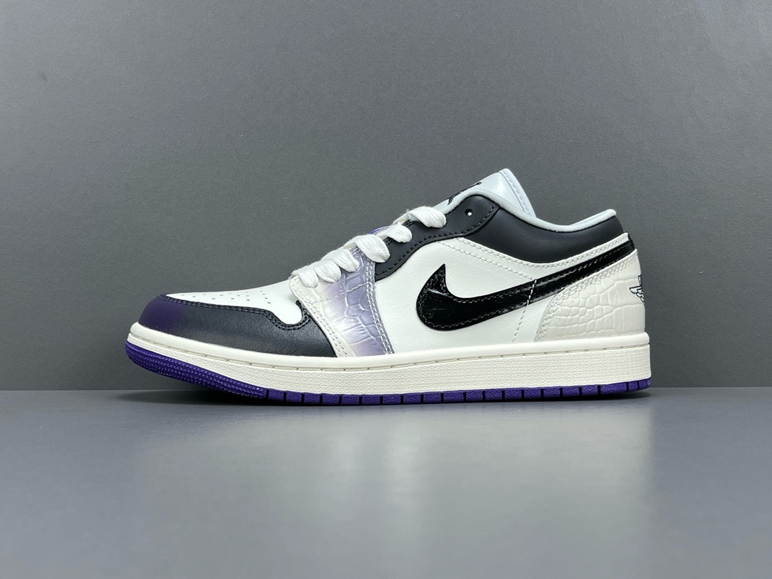 SD WMNS AIR JORDAN 1 LOW SE  HF5759-101