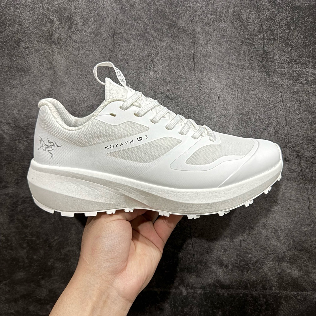아크테릭스 ARC\'TERYX 스니커즈 AB210250