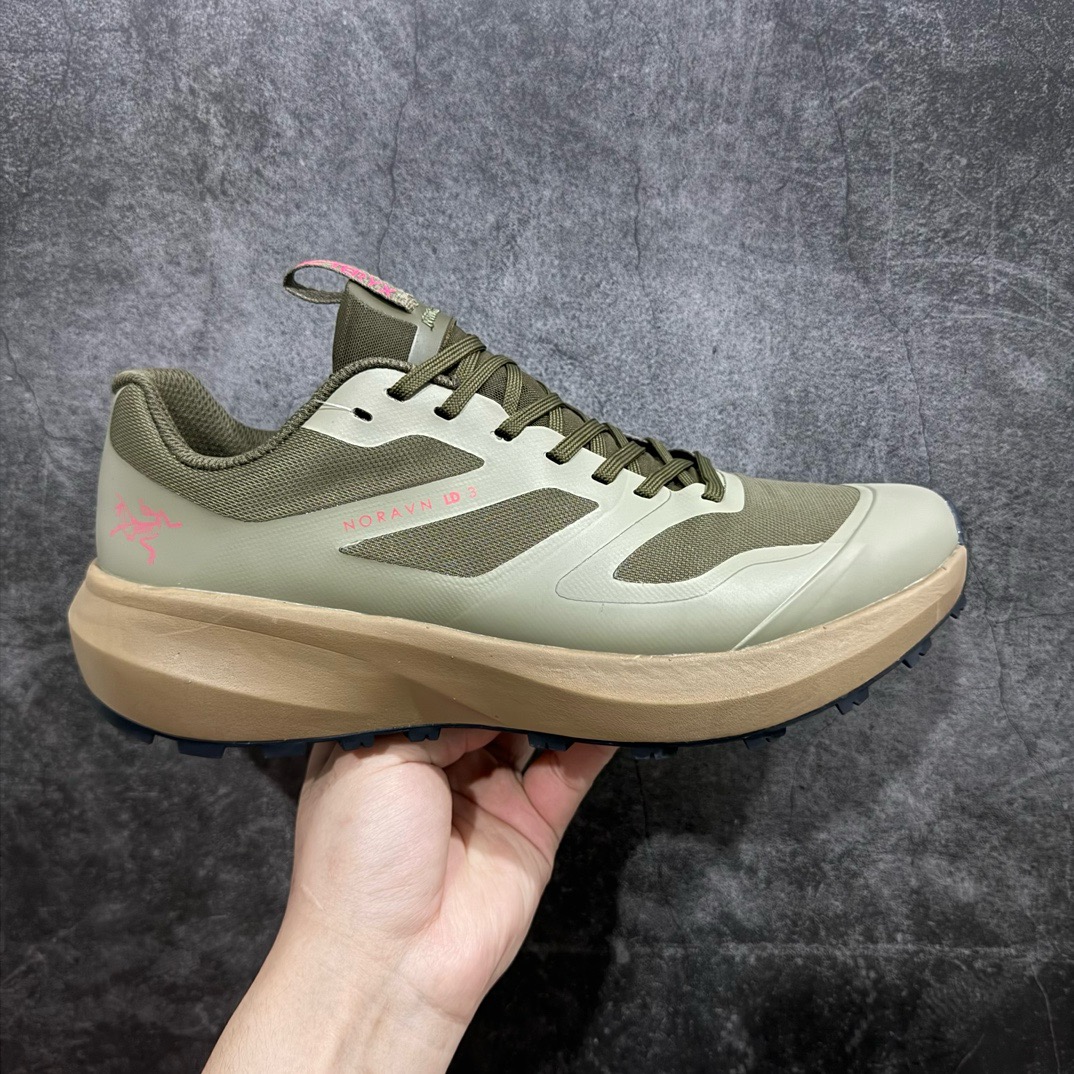 아크테릭스 ARC\'TERYX 스니커즈 AB210250