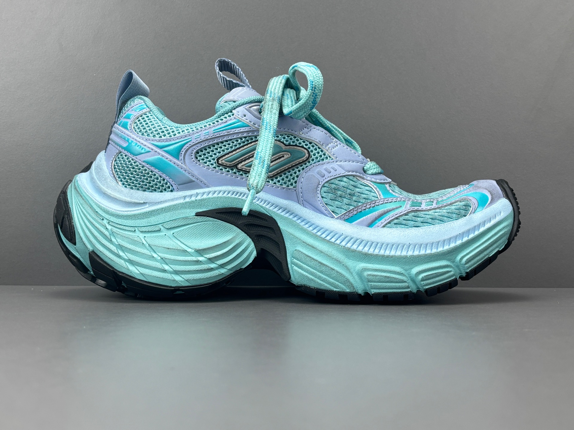 XA 발렌시아가 6XL 스니커즈 블루 블랙 815859W2MV24410