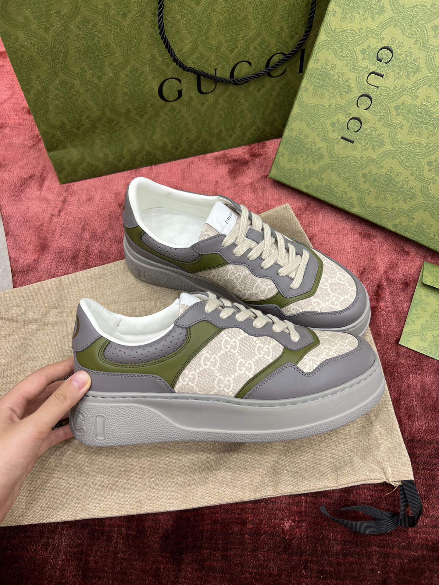구찌 Gucci Screener