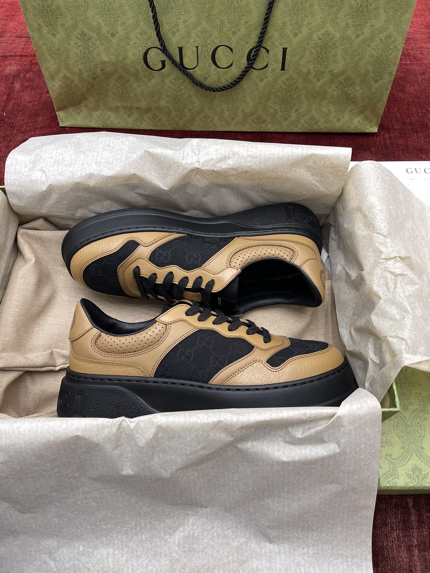 구찌 Gucci Screener