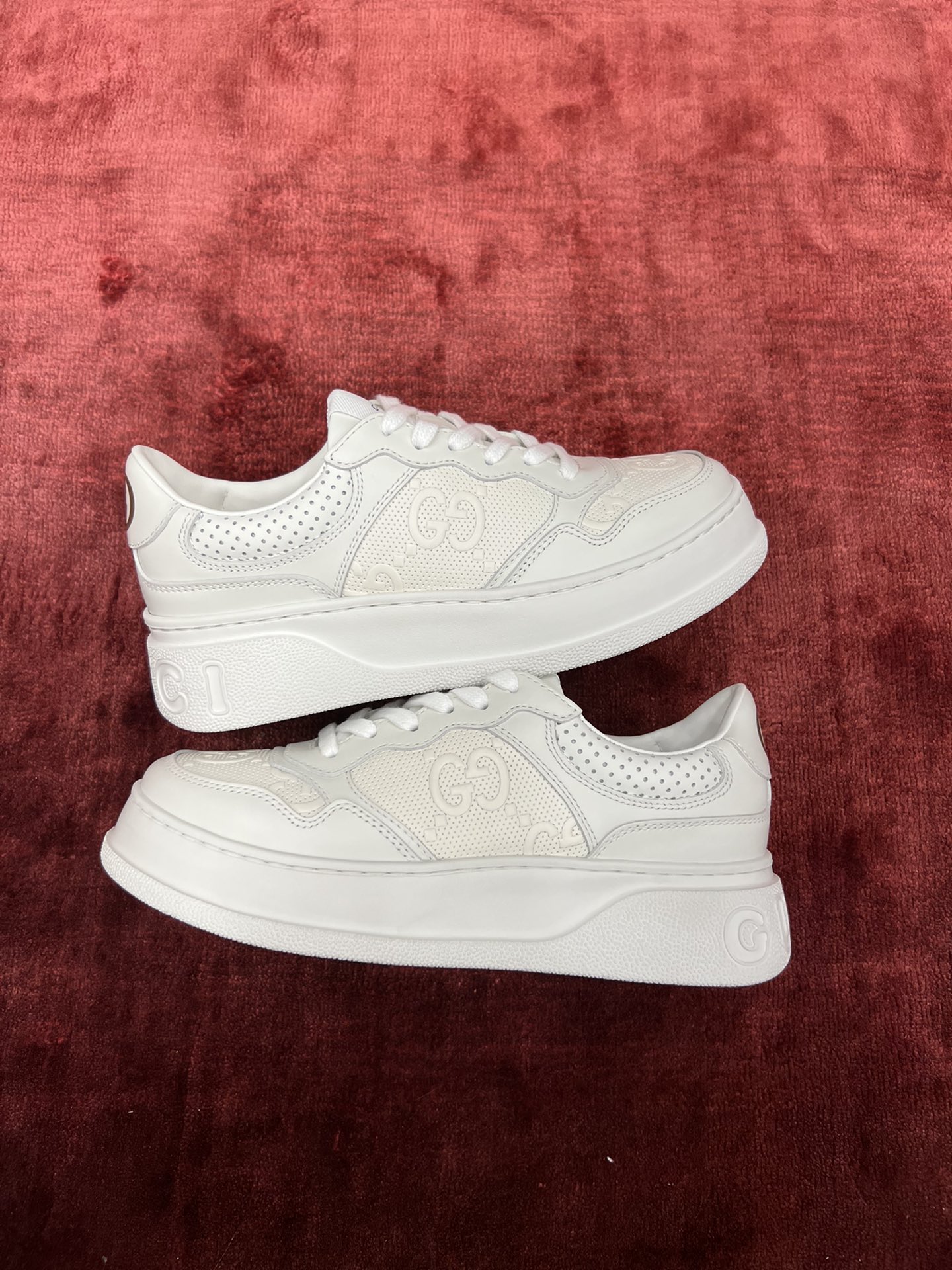 구찌 Gucci Screener