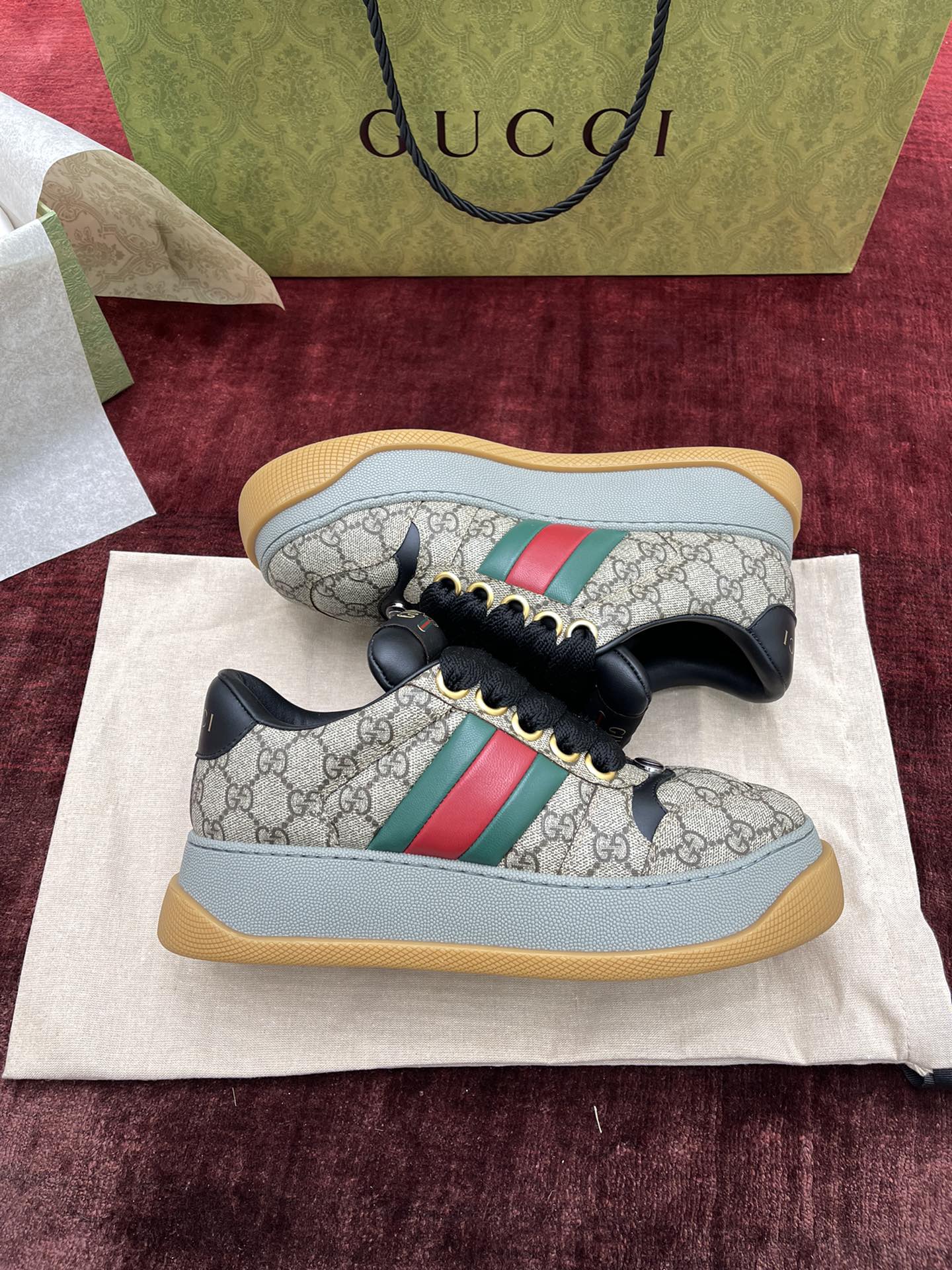 구찌 Gucci Screener