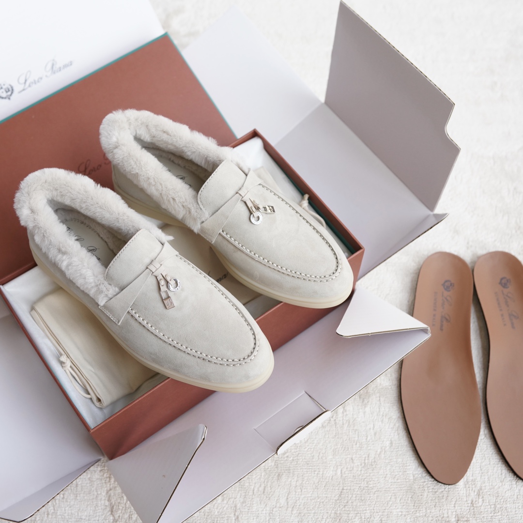 로로피아나 Loro Piana Summer Charms Walk