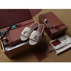 로로피아나 Loro Piana Summer Charms Walk