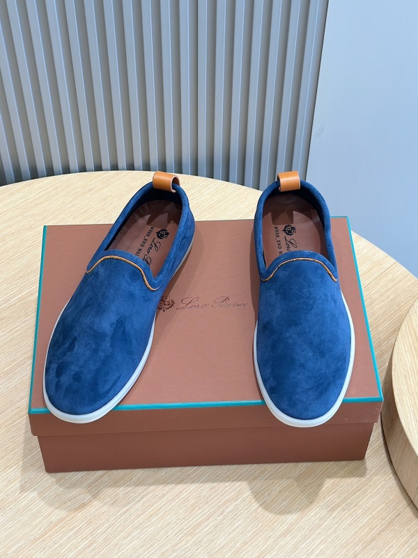 로로피아나 Loro Piana Venice Walk