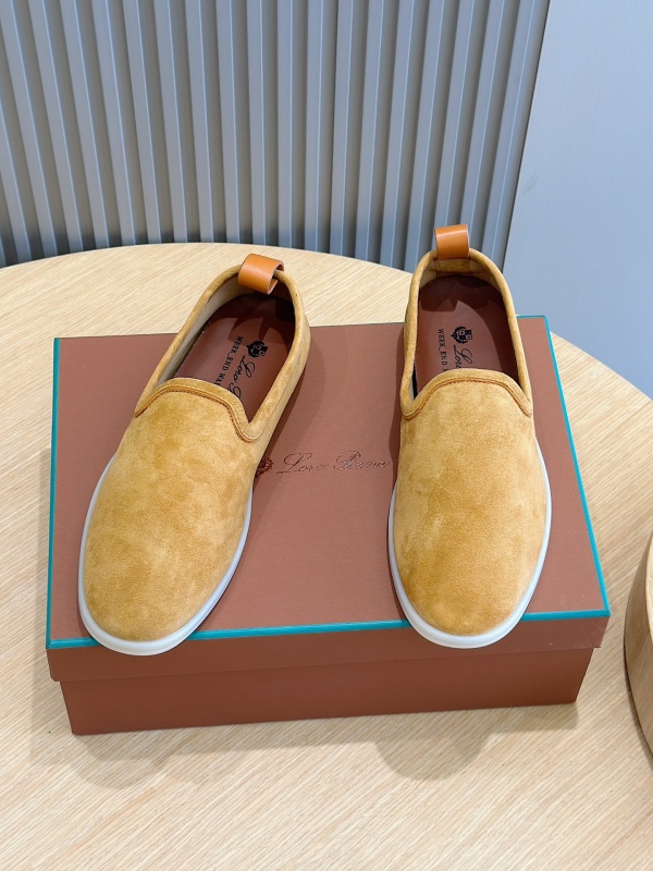 로로피아나 Loro Piana Venice Walk