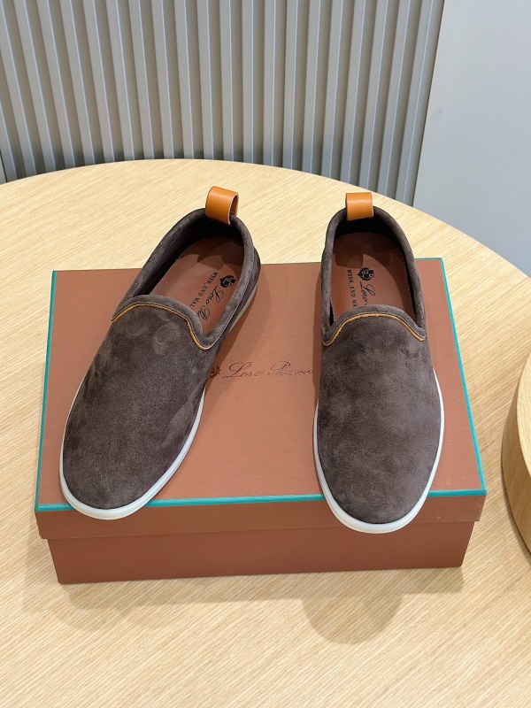 로로피아나 Loro Piana Venice Walk