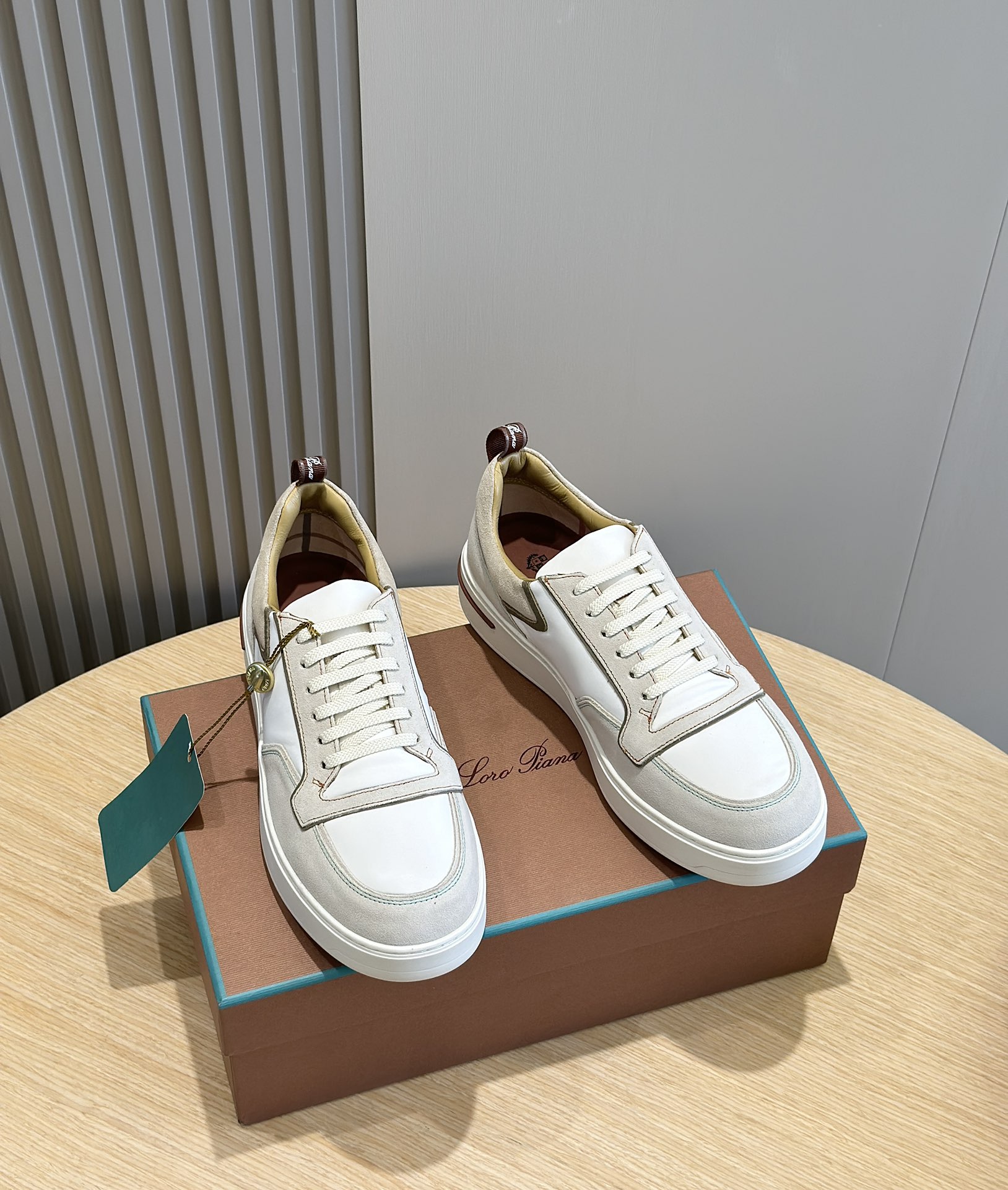 로로피아나 Loro Piana Newport Walk