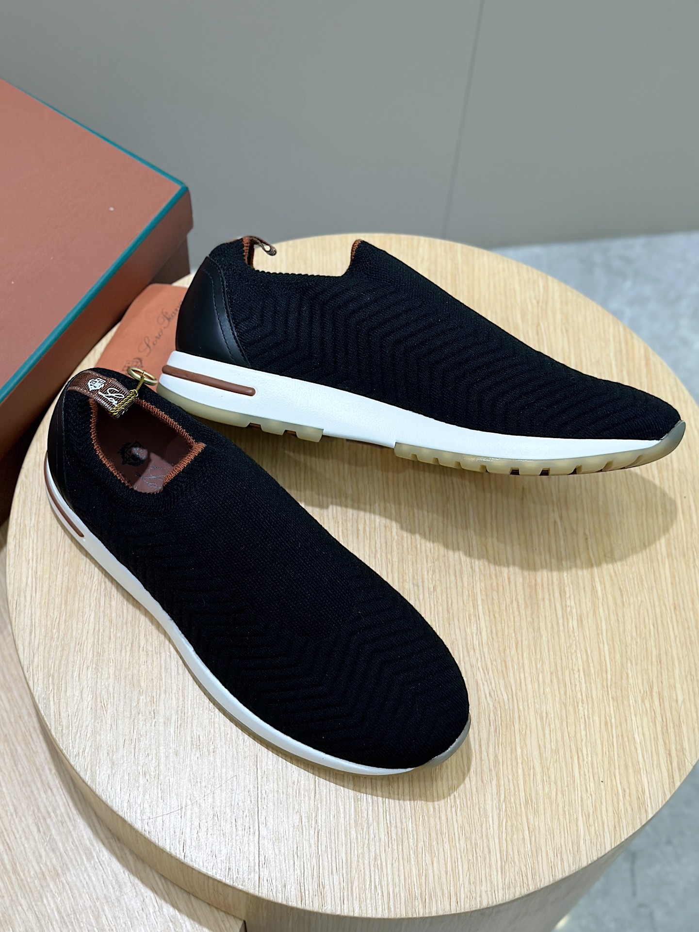 로로피아나 Loro Piana Flexy Walk