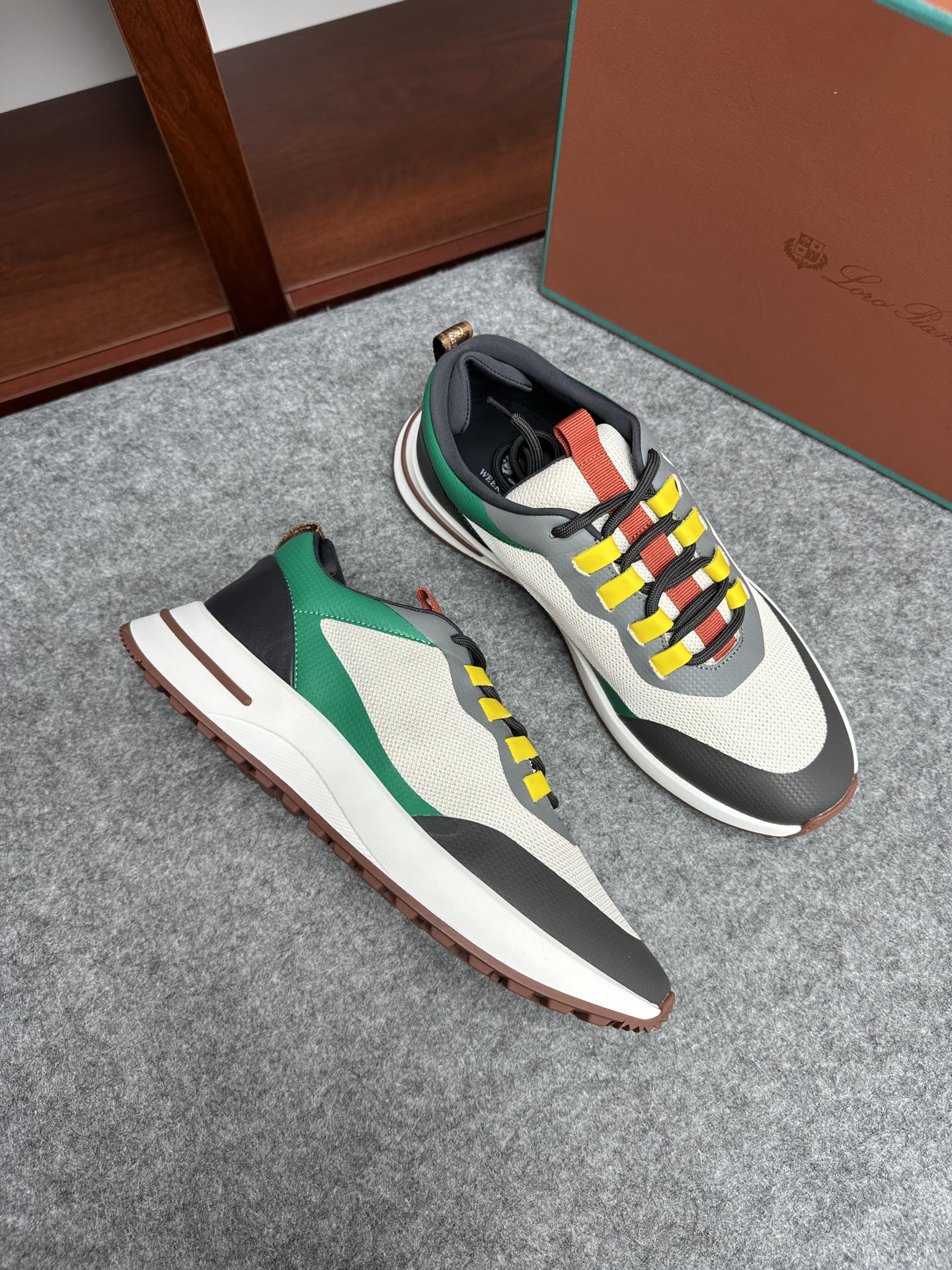 로로피아나 Loro Piana Week End Walk